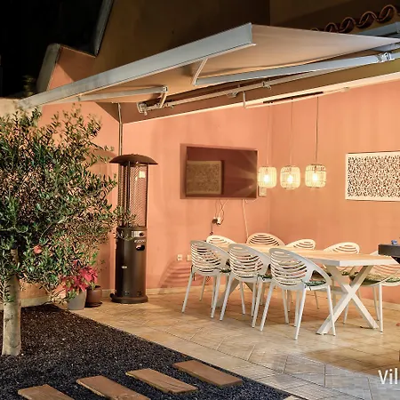 Galasol With Heated Pool فيلة Radazul