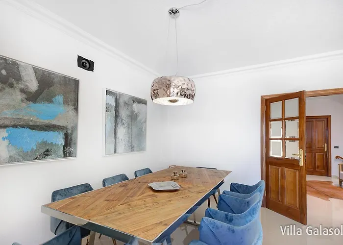 Galasol With Heated Pool Villa *